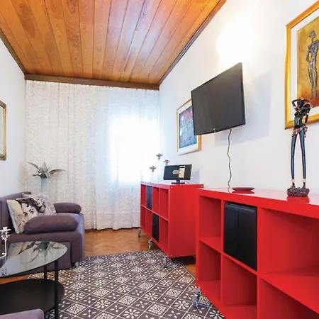 Croatia With Parking, Kitchen And Dining Area For Guests Gæstehus *