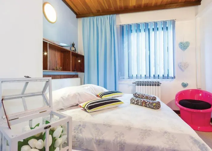 بيت ضيافة Croatia With Parking, Kitchen And Dining Area For Guests *