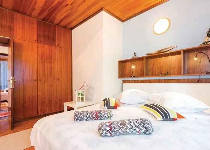 Croatia With Parking, Kitchen And Dining Area For Guests بيت ضيافة