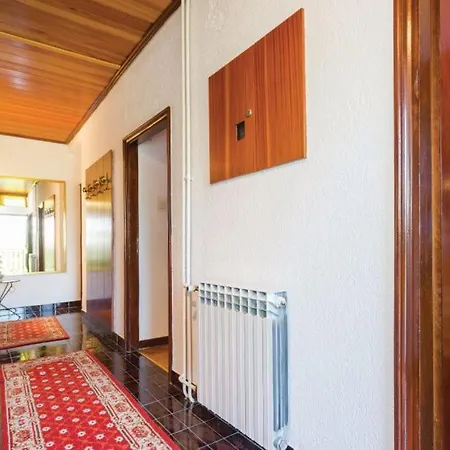 Croatia With Parking, Kitchen And Dining Area For Guests Guest house *