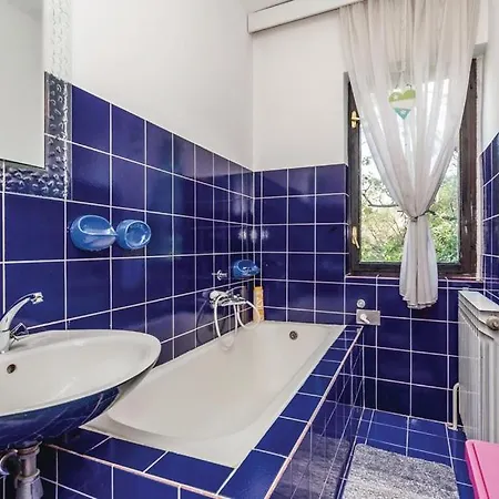 Croatia With Parking, Kitchen And Dining Area For Guests * Rijeka