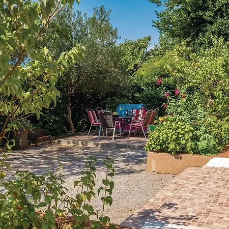 Croatia With Parking, Kitchen And Dining Area For Guests Guest house Rijeka