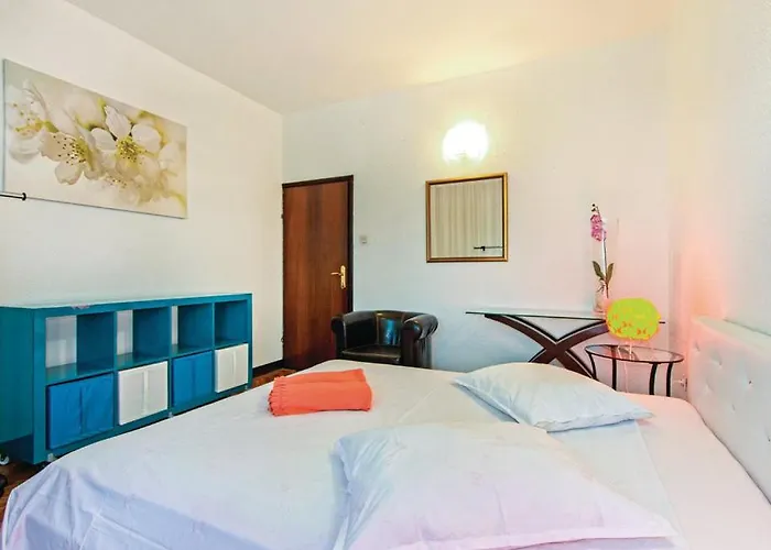 Croatia With Parking, Kitchen And Dining Area For Guests * Rijeka